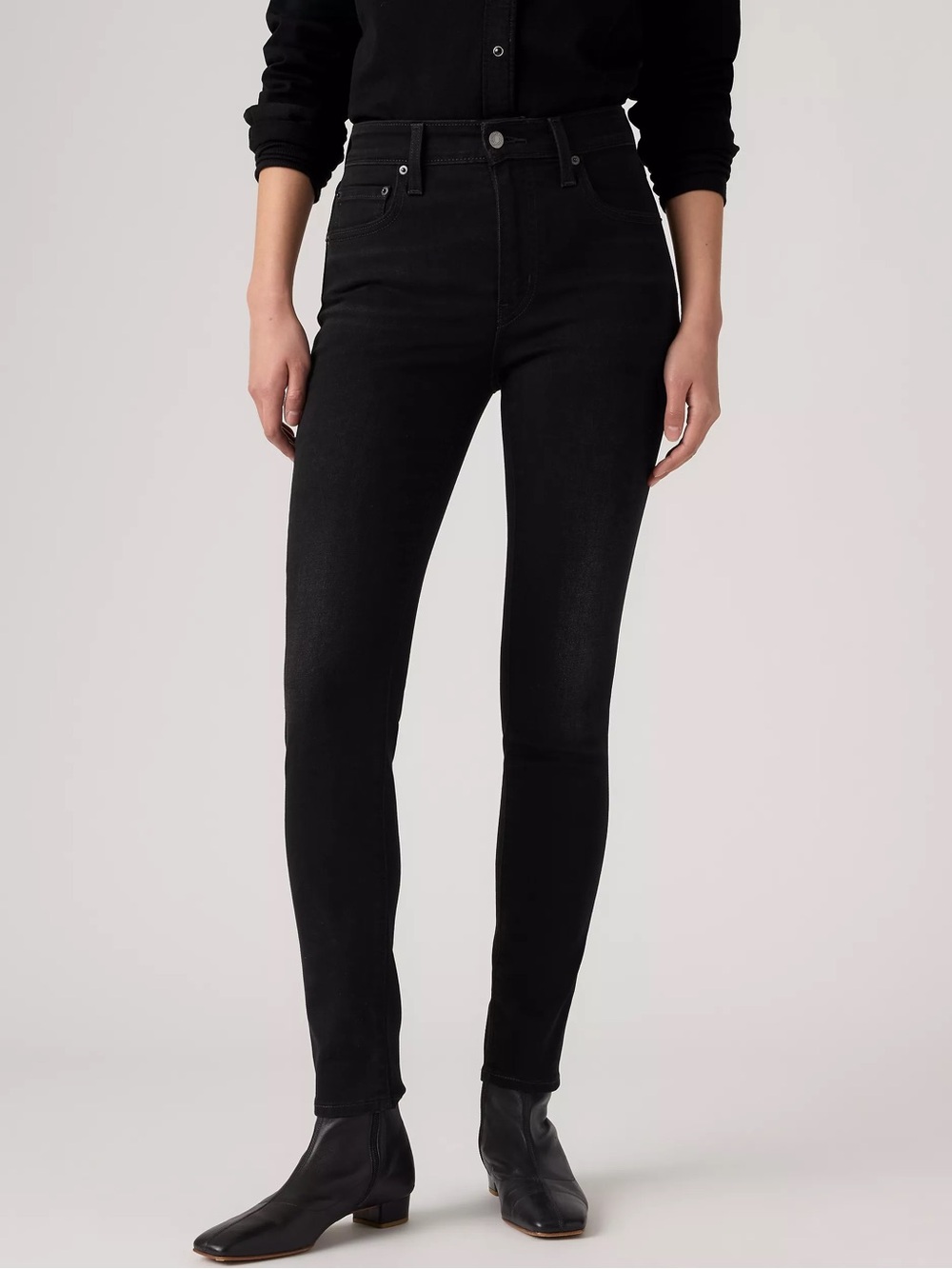Levi's 721 High Rise Skinny Jeans in Washed Black